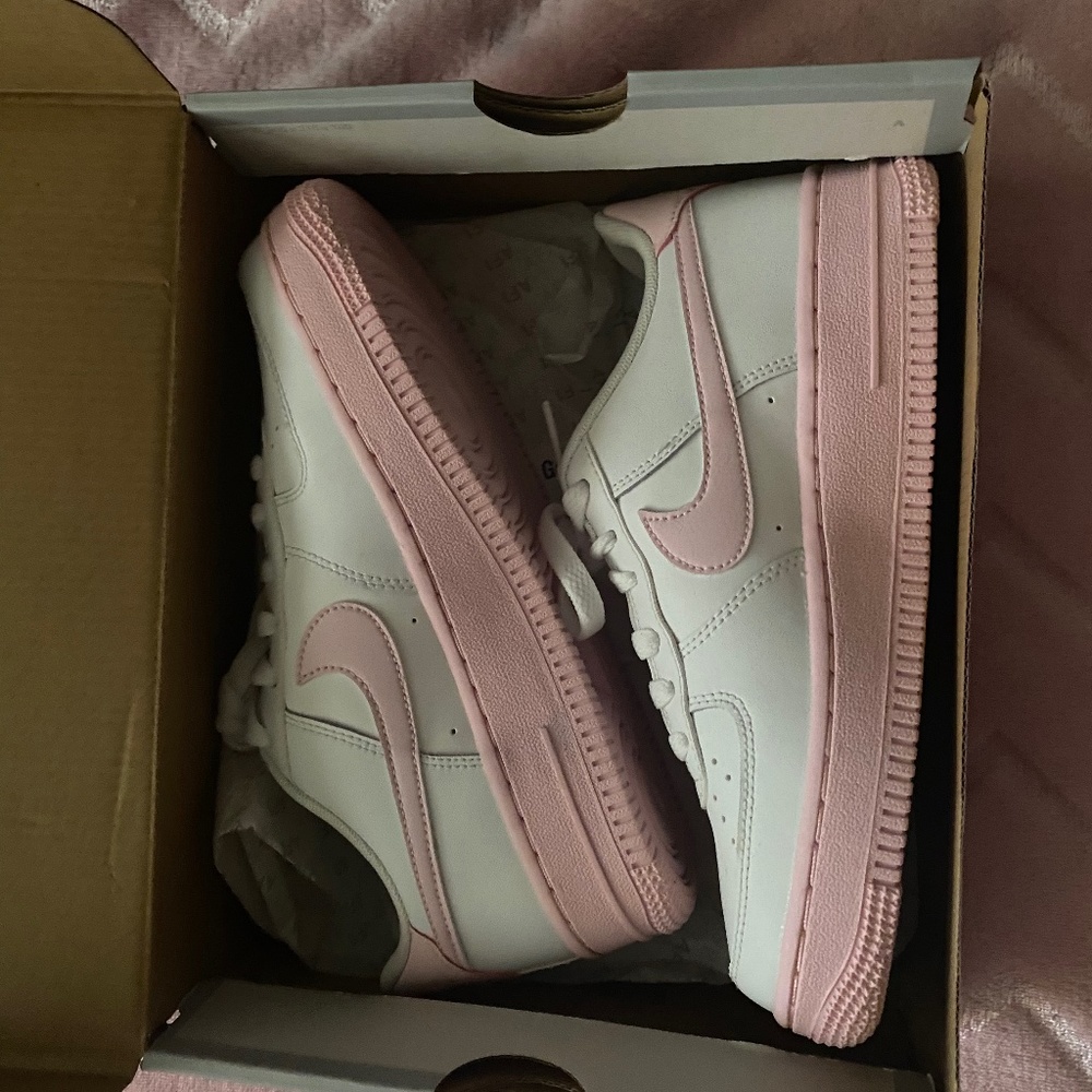 Pink/White Air Force 1